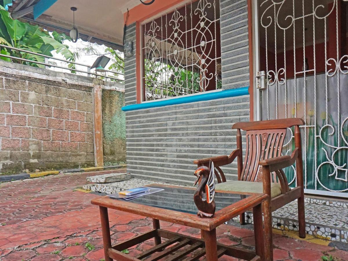 Oyo 90369 An Nur Family Homestay Syariah Cigombong Exterior photo
